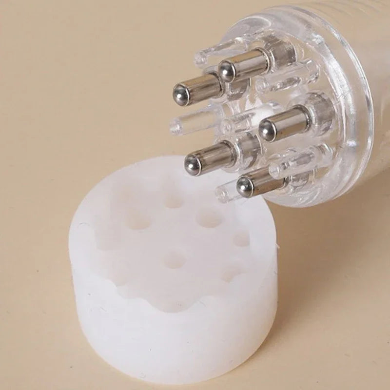 Mini Portable Scalp Massage Comb, A Tool To Assist In Combing Hair Roots With Liquid, Featuring An Oil-Infusing Rollerball Appli