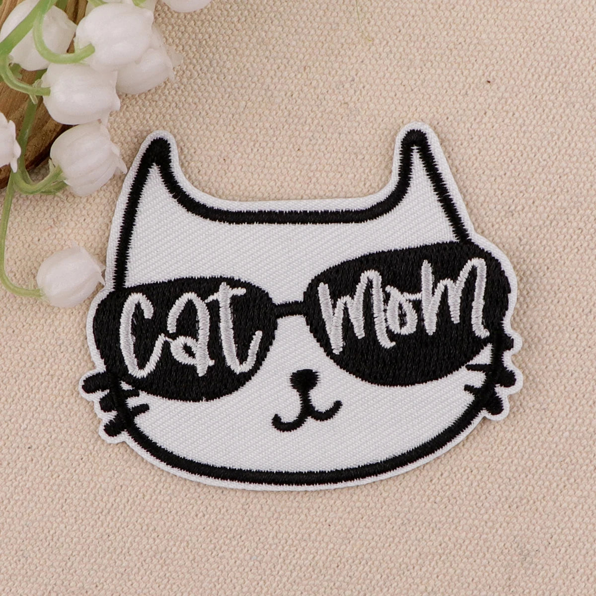 Cartoon Black Cat Patch Cute Crow Embroidered Patches On Clothes DIY Iron On Patches For Clothing Cute Animal Badge Toys Gift