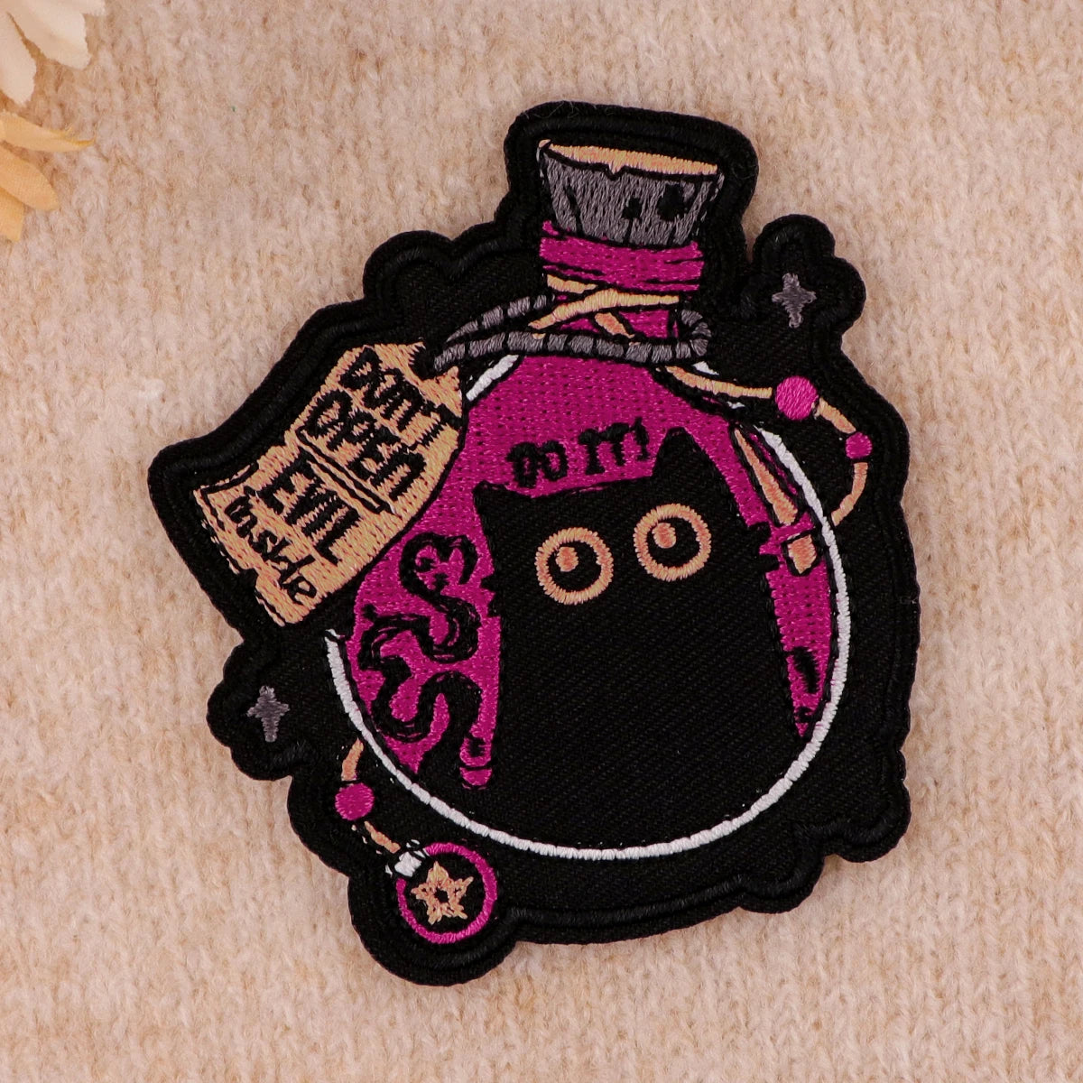Cartoon Black Cat Patch Cute Crow Embroidered Patches On Clothes DIY Iron On Patches For Clothing Cute Animal Badge Toys Gift