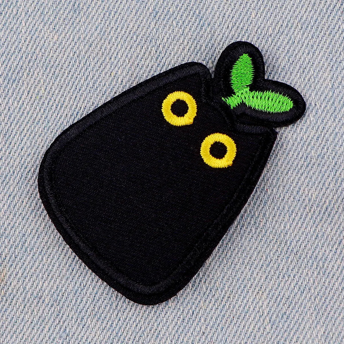 Black Cat Patch Cartoon Animal Embroidered Patches For Clothing DIY Iron on Patches For Clothes Plant Patch Stickers